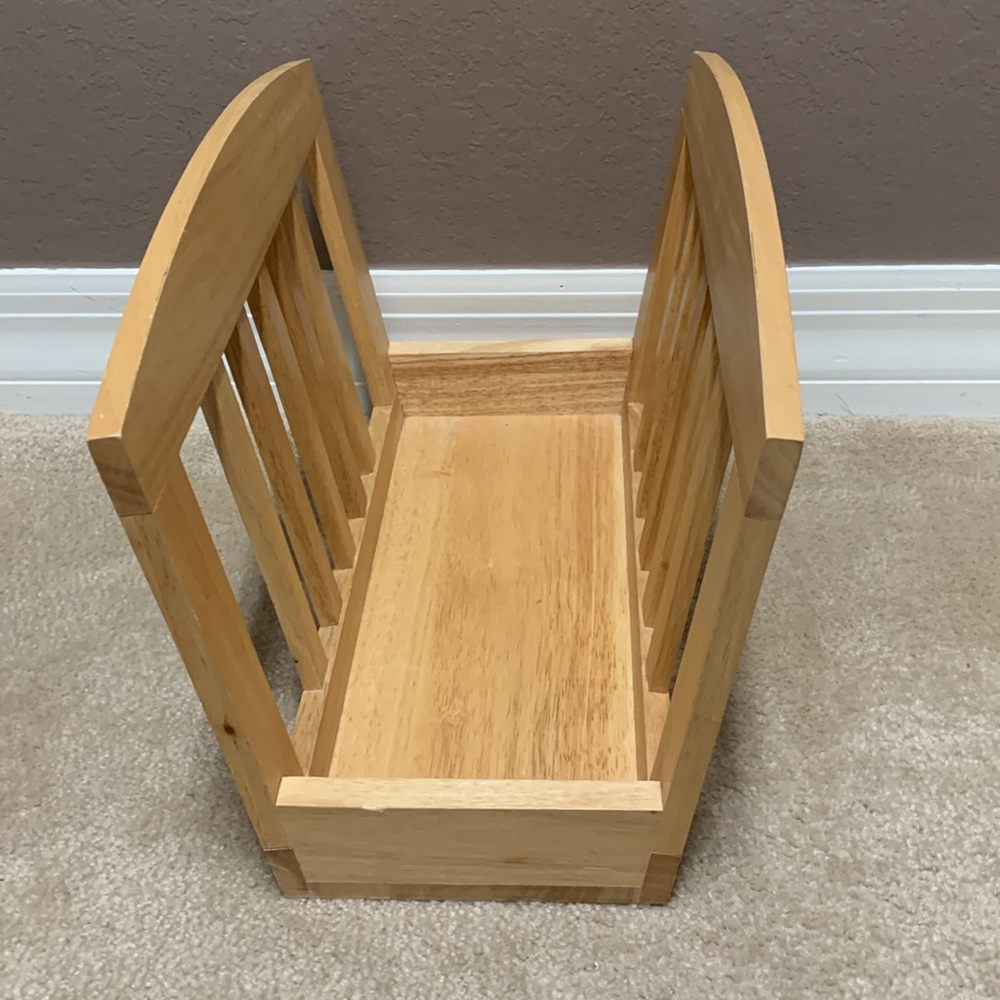 Wooden Magazine Rack - Picture 4 of 9